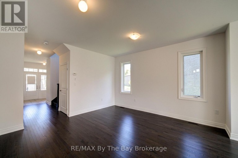 25 AMBER DRIVE, Wasaga Beach, Ontario, L9Z0R9