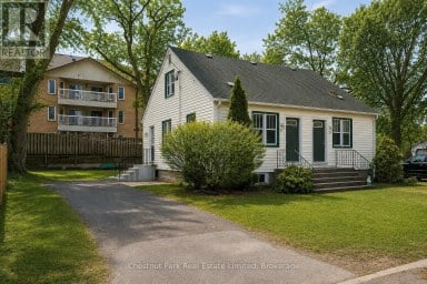 31-33 WASHBURN STREET Prince Edward County (Picton Ward) Ontario photo 2