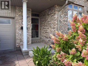 44 LIVINGSTON Boulevard Unit# 11 Baden Ontario photo 2