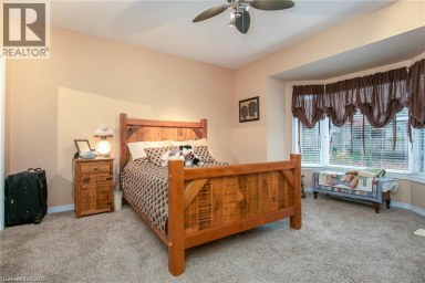 44 LIVINGSTON Boulevard Unit# 11 Baden Ontario photo 25