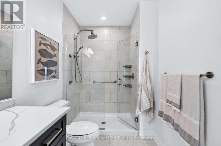 305 - 1880 GORDON STREET, Guelph (Pineridge/Westminster Woods), Ontario, N1L0P5