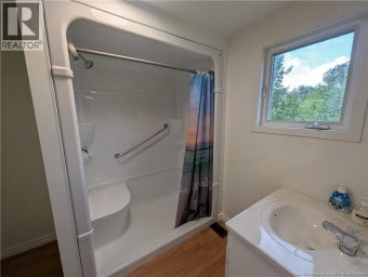 841 Helen Bathurst New Brunswick photo 12