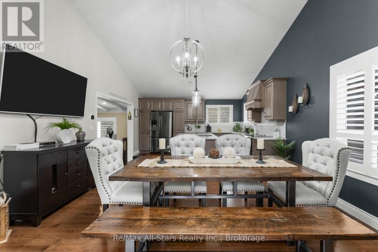 30 RIVER ROAD, Kawartha Lakes (Fenelon Falls), Ontario, K0M1N0