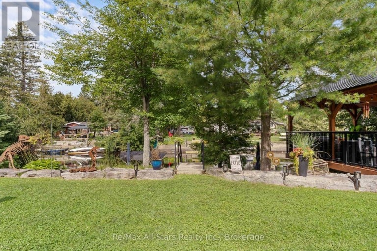 30 RIVER ROAD, Kawartha Lakes (Fenelon Falls), Ontario, K0M1N0