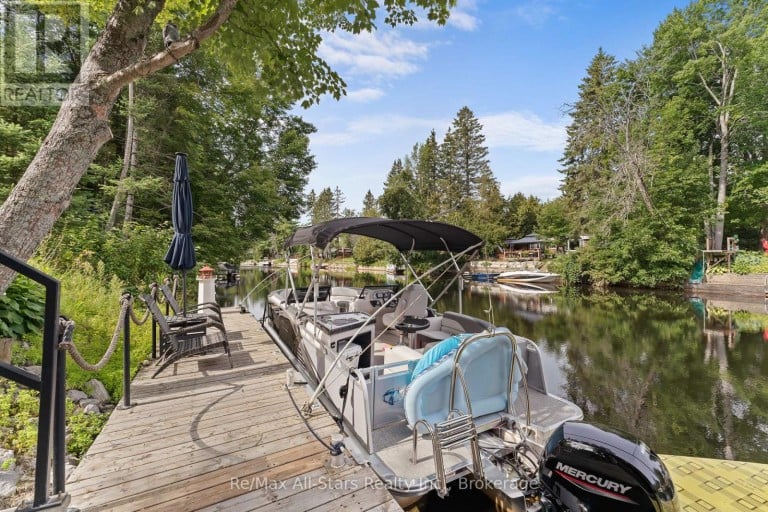 30 RIVER ROAD, Kawartha Lakes (Fenelon Falls), Ontario, K0M1N0