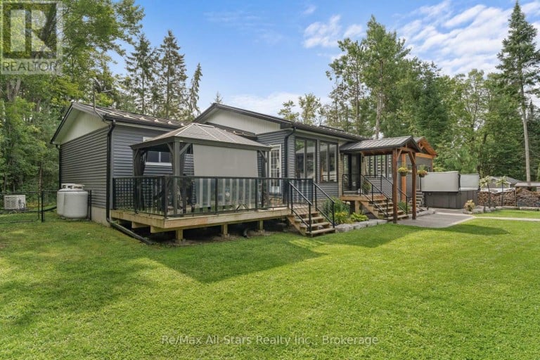 30 RIVER ROAD, Kawartha Lakes (Fenelon Falls), Ontario, K0M1N0