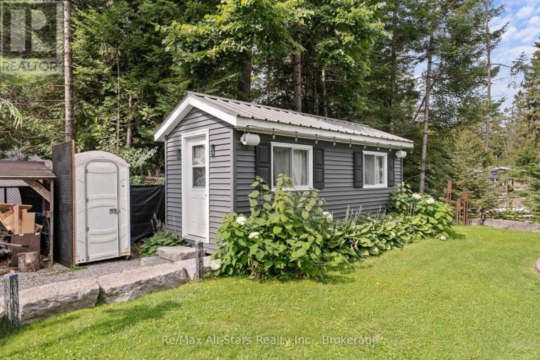 30 RIVER ROAD, Kawartha Lakes (Fenelon Falls), Ontario, K0M1N0