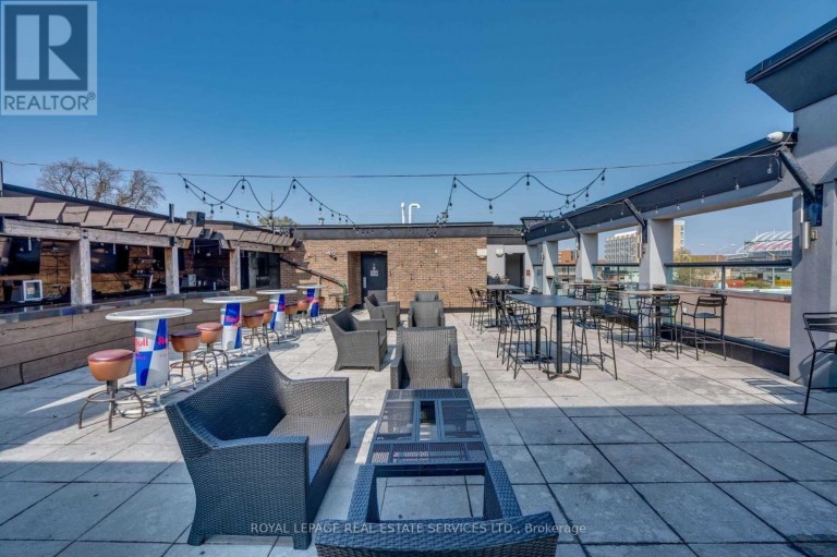 5043 CENTRE STREET, Niagara Falls (Clifton Hill), Ontario, L2G3N8