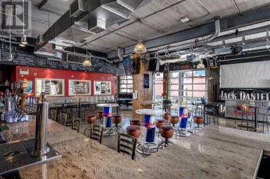 5043 CENTRE STREET Niagara Falls (Clifton Hill) Ontario photo 6