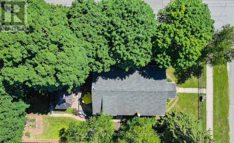 36 EMILY STREET E, Clarington (Newcastle), Ontario, L1B1H3
