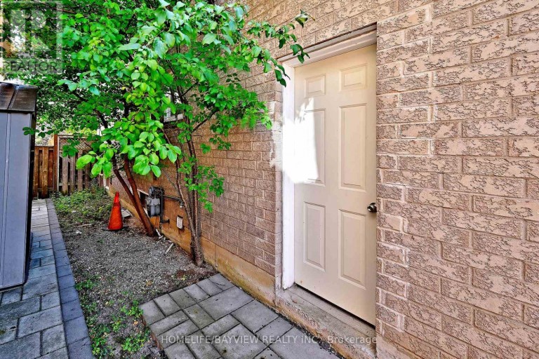 15 EL DORADO STREET, Richmond Hill (Westbrook), Ontario, L4C0G9