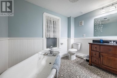 100 ESSA ROAD Barrie (Allandale Centre) Ontario photo 37