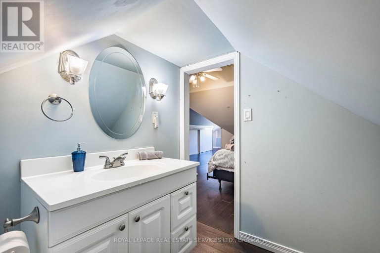100 ESSA ROAD, Barrie (Allandale Centre), Ontario, L4N3K7