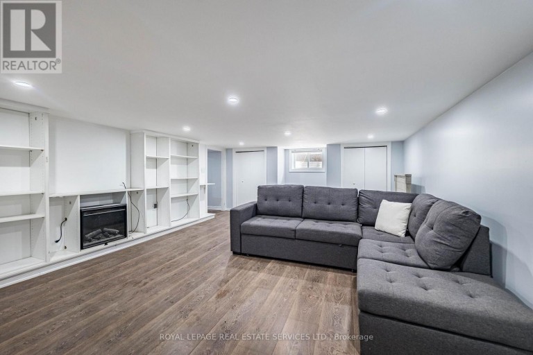 100 ESSA ROAD, Barrie (Allandale Centre), Ontario, L4N3K7