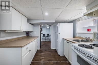 100 ESSA ROAD Barrie (Allandale Centre) Ontario photo 44