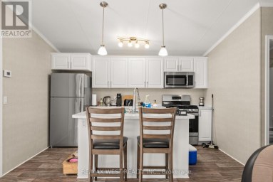 2 - 657 THUNDER BRIDGE ROAD Kawartha Lakes (Ops) Ontario photo 3