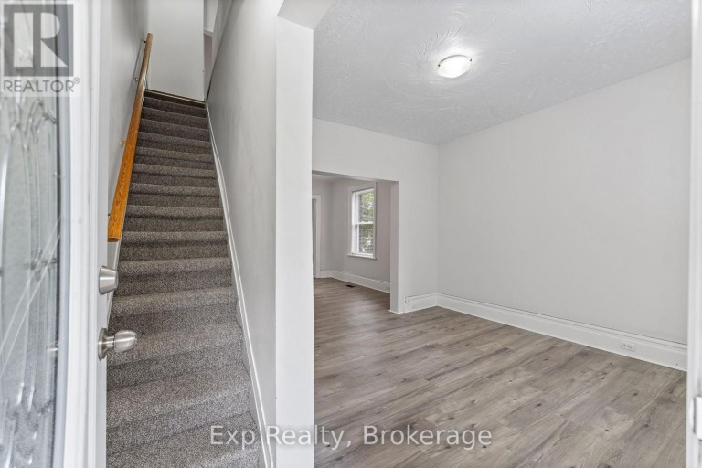 497 DONEGAL STREET, Peterborough (Town Ward 3), Ontario, K9H4L9