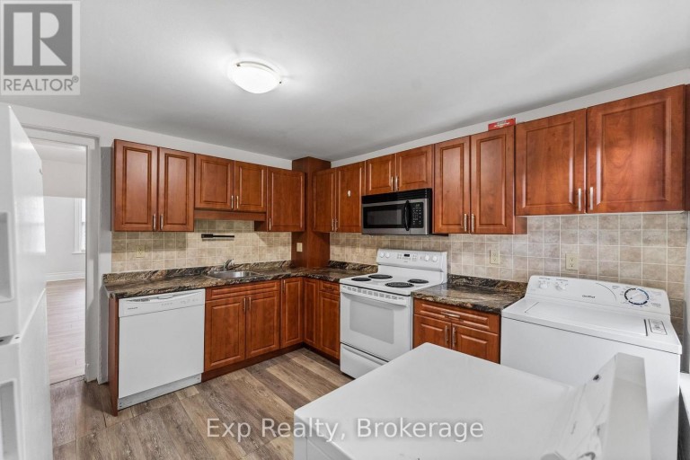 497 DONEGAL STREET, Peterborough (Town Ward 3), Ontario, K9H4L9