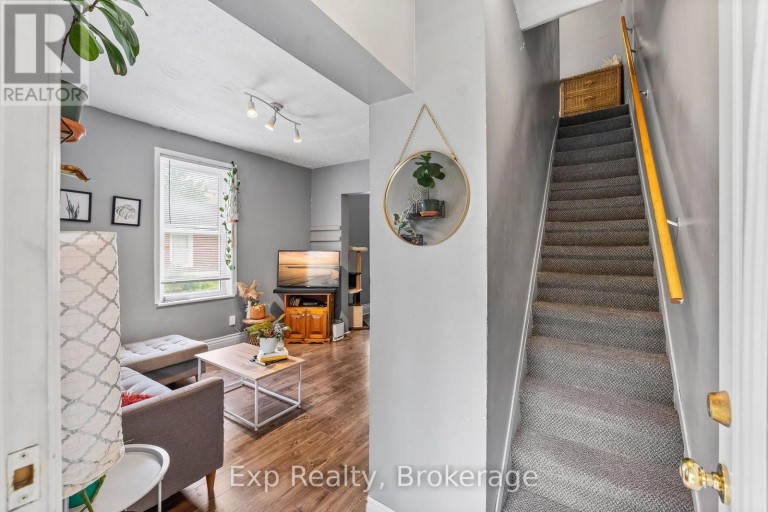 497 DONEGAL STREET, Peterborough (Town Ward 3), Ontario, K9H4L9