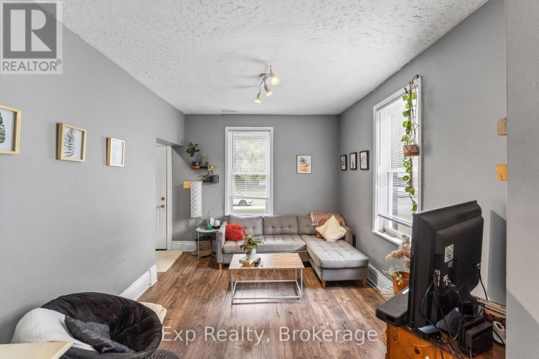 497 DONEGAL STREET, Peterborough (Town Ward 3), Ontario, K9H4L9