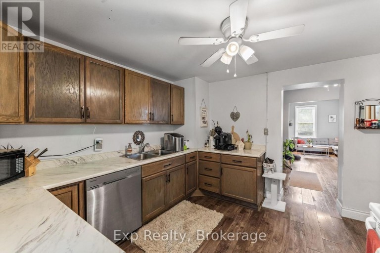 497 DONEGAL STREET, Peterborough (Town Ward 3), Ontario, K9H4L9