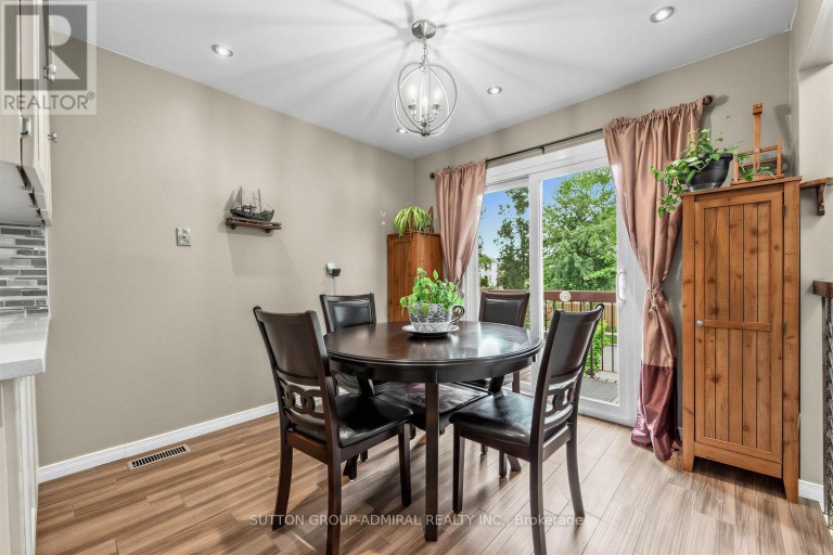 19 CARNIVAL COURT, Toronto (Westminster-Branson), Ontario, M2R3T7
