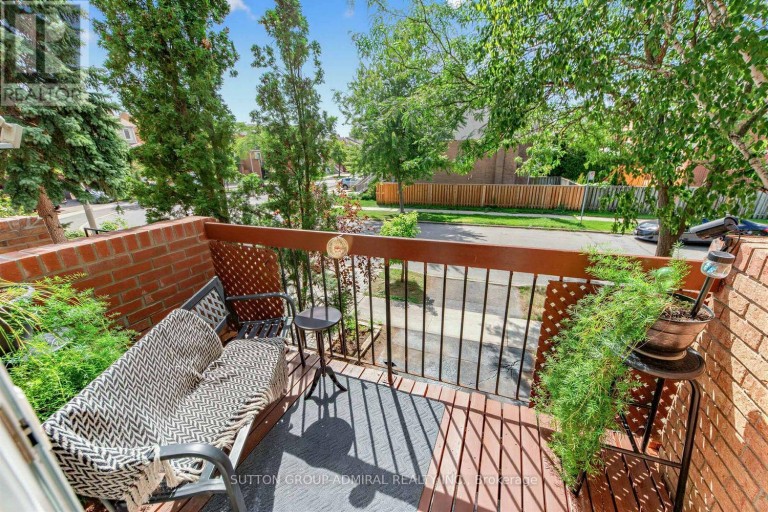 19 CARNIVAL COURT, Toronto (Westminster-Branson), Ontario, M2R3T7