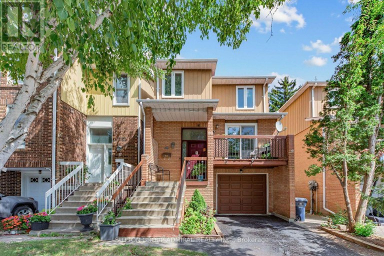 19 CARNIVAL COURT, Toronto (Westminster-Branson), Ontario, M2R3T7
