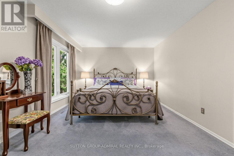 19 CARNIVAL COURT, Toronto (Westminster-Branson), Ontario, M2R3T7