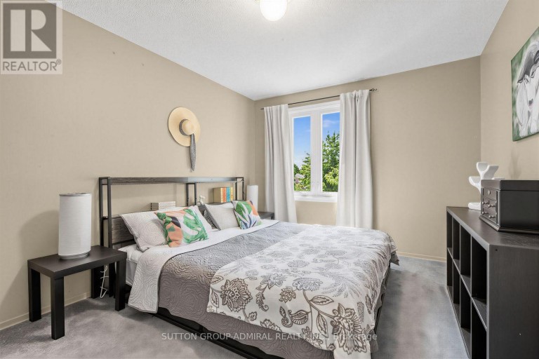 19 CARNIVAL COURT, Toronto (Westminster-Branson), Ontario, M2R3T7