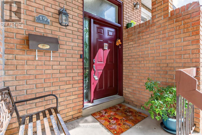19 CARNIVAL COURT, Toronto (Westminster-Branson), Ontario, M2R3T7