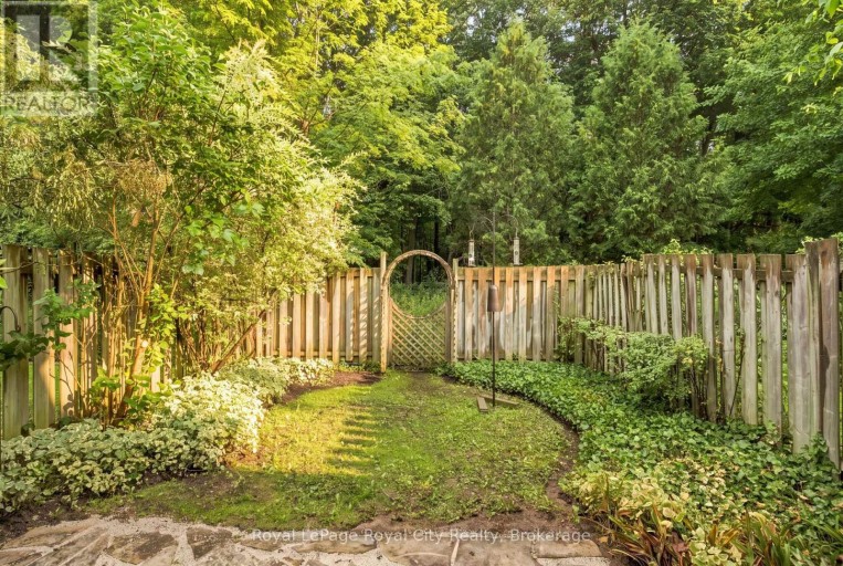 87 RODGERS ROAD, Guelph (Kortright West), Ontario, N1G4Z5