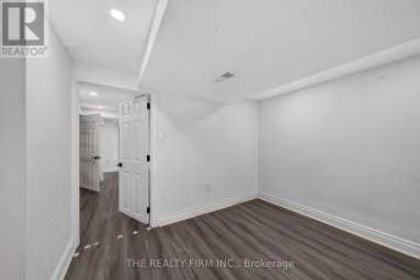 24 FAIRVIEW COURT London South (South H) Ontario photo 21