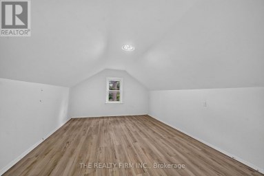 24 FAIRVIEW COURT London South (South H) Ontario photo 22