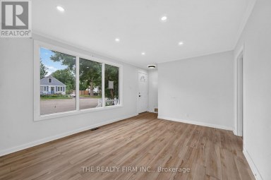 24 FAIRVIEW COURT London South (South H) Ontario photo 4