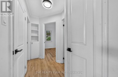 24 FAIRVIEW COURT London South (South H) Ontario photo 8