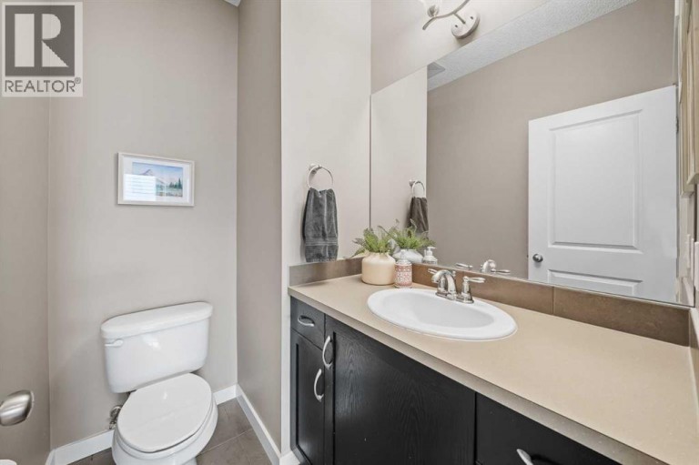4728 Elgin Avenue SE, Calgary, Alberta, T2Z0S3