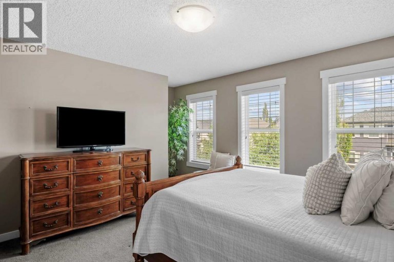 4728 Elgin Avenue SE, Calgary, Alberta, T2Z0S3