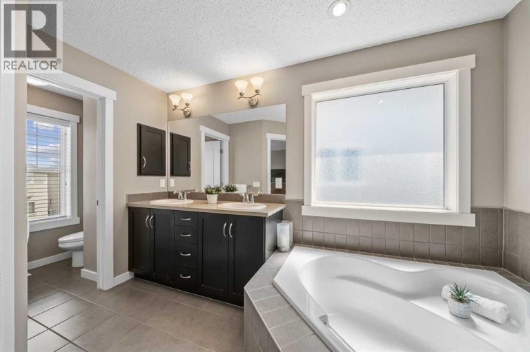 4728 Elgin Avenue SE, Calgary, Alberta, T2Z0S3