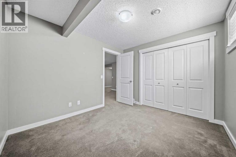 4728 Elgin Avenue SE, Calgary, Alberta, T2Z0S3