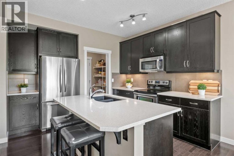 4728 Elgin Avenue SE, Calgary, Alberta, T2Z0S3