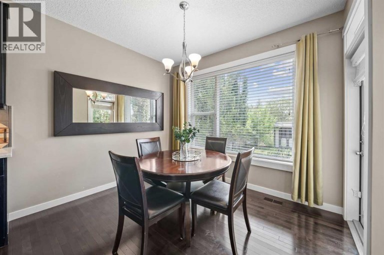 4728 Elgin Avenue SE, Calgary, Alberta, T2Z0S3