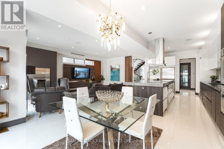 852 GOODWIN ROAD, Mississauga (Lakeview), Ontario, L5G4J7