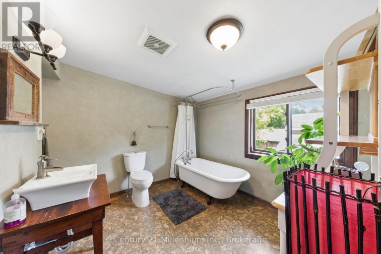 262 BATTEAUX ROAD, Clearview (Batteaux), Ontario, L9Y3Z1