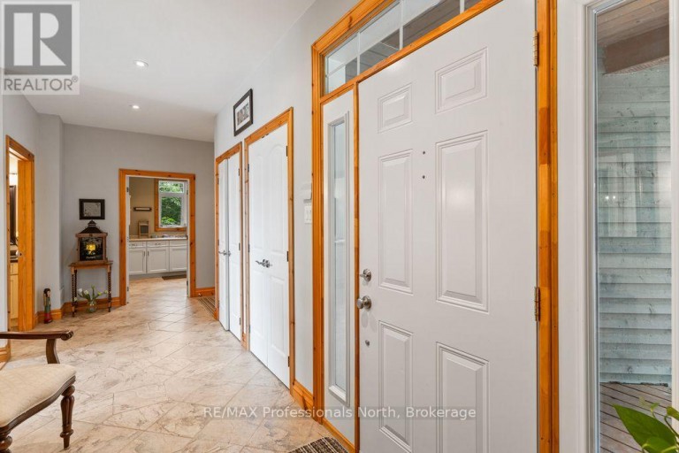 1041 KINGFISHER LANE, Minden Hills (Minden), Ontario, K0M2K0
