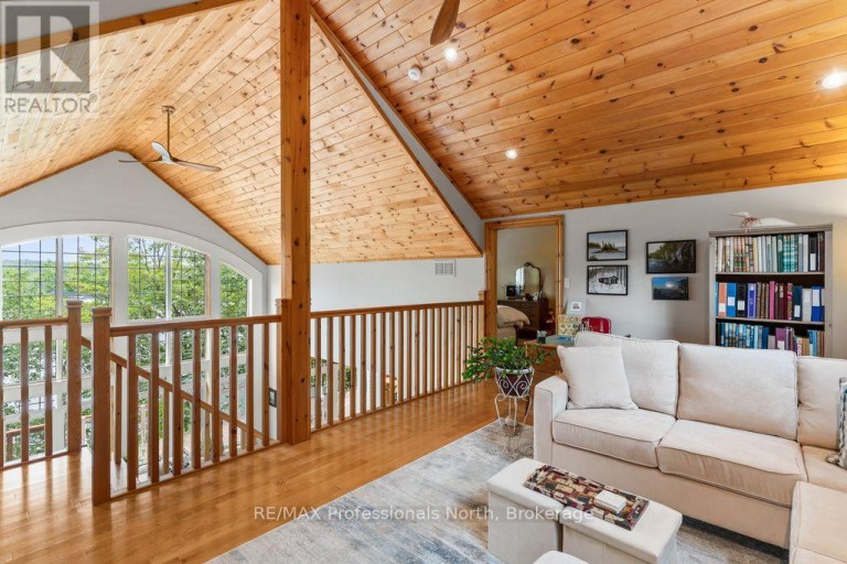 1041 KINGFISHER LANE, Minden Hills (Minden), Ontario, K0M2K0