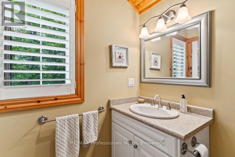 1041 KINGFISHER LANE, Minden Hills (Minden), Ontario, K0M2K0