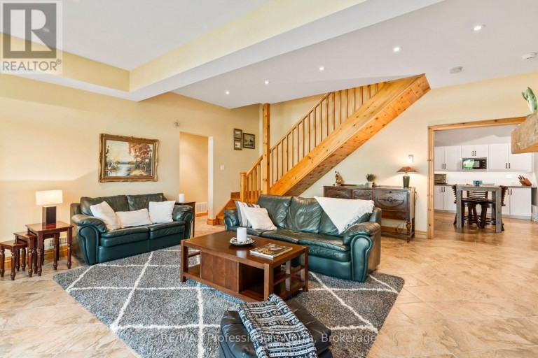 1041 KINGFISHER LANE, Minden Hills (Minden), Ontario, K0M2K0