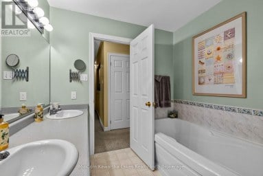 1069 SILVERDALE ROAD Peterborough (Otonabee Ward 1) Ontario photo 17
