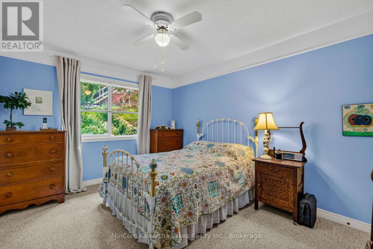 1069 SILVERDALE ROAD, Peterborough (Otonabee Ward 1), Ontario, K9J7W5